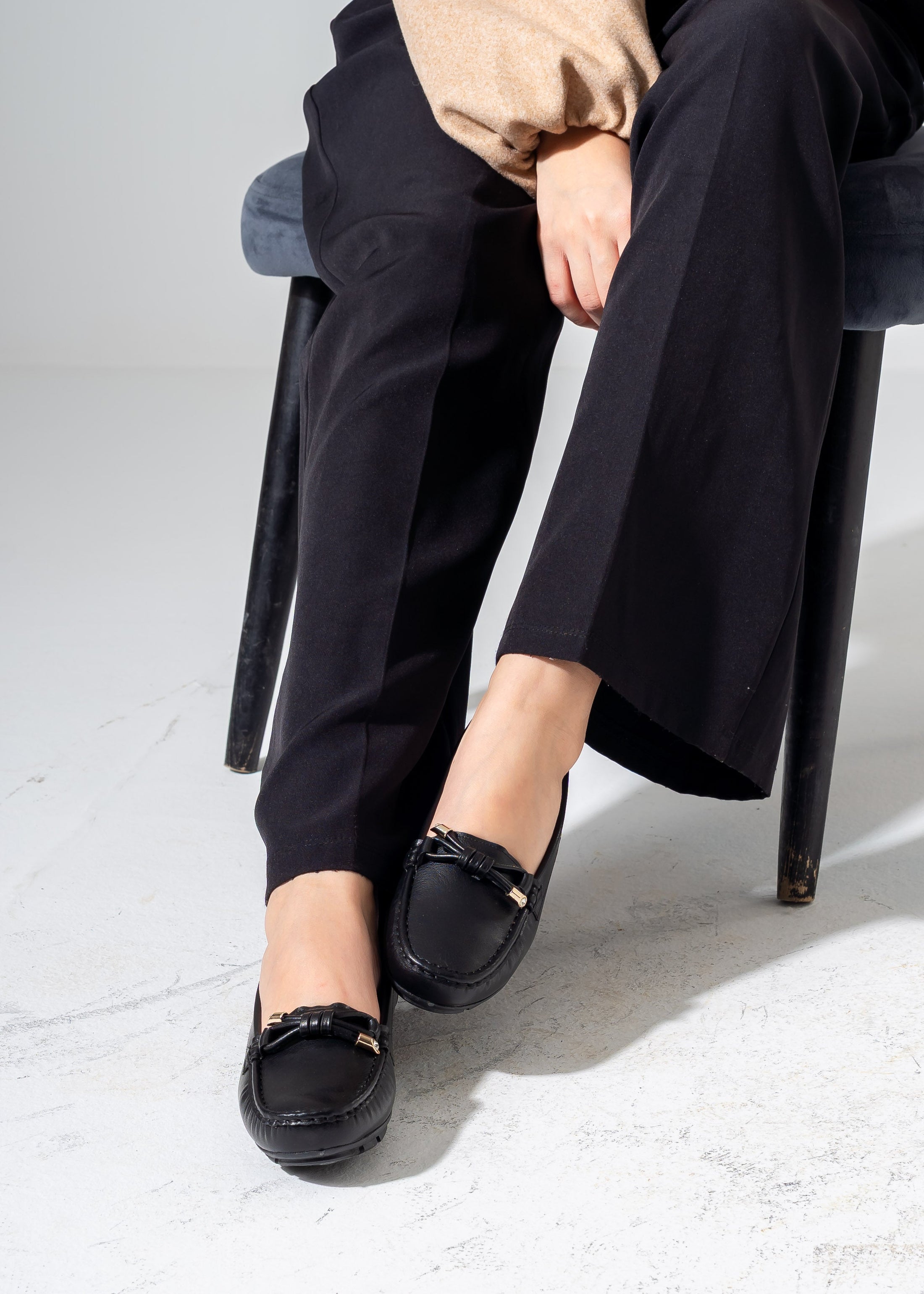 Bow Detail Flats -black