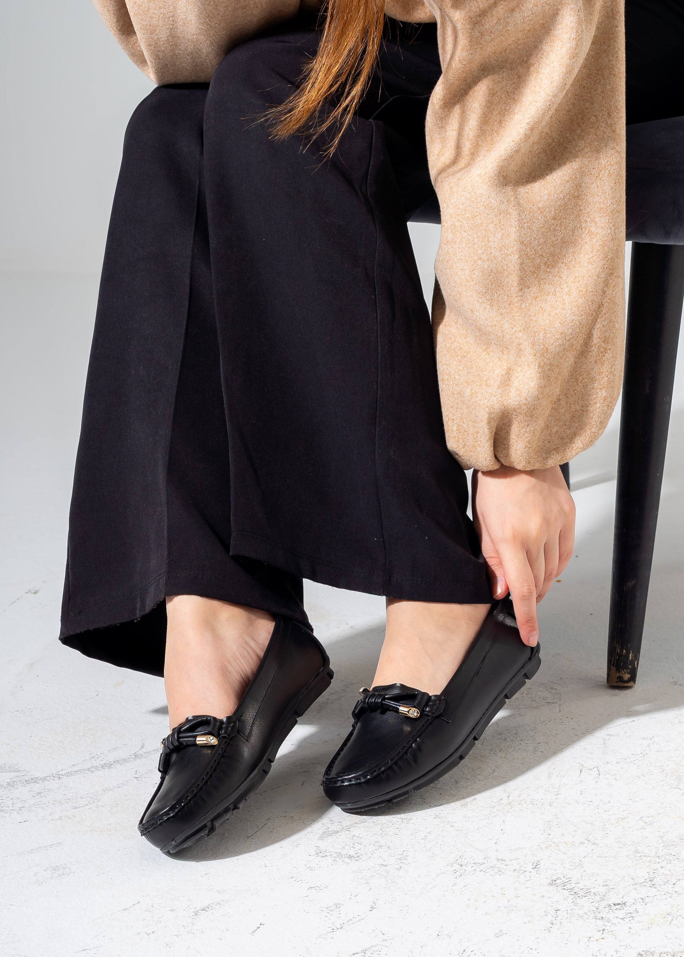 Bow Detail Flats -black