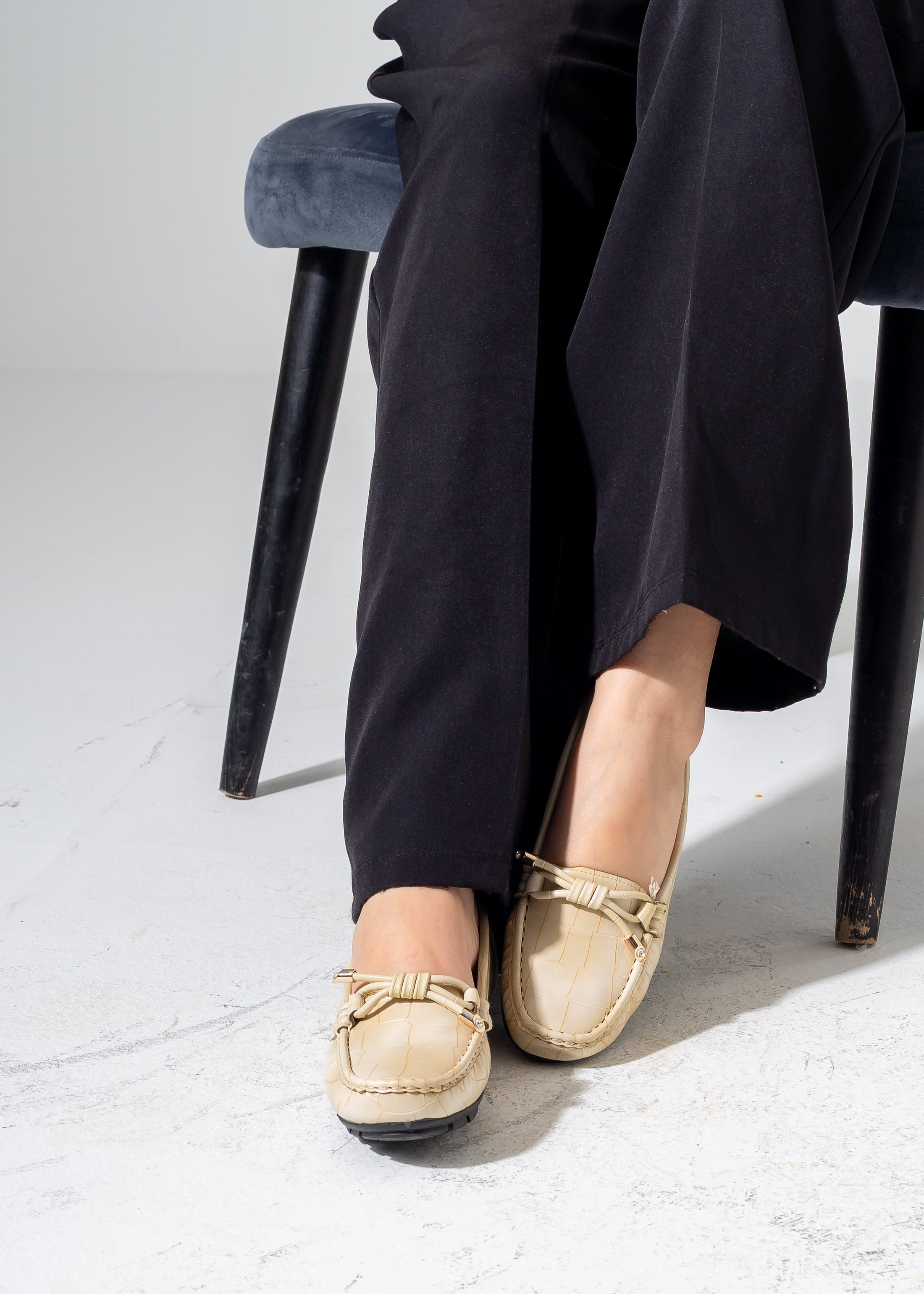 Textured Slip-Ons -beige