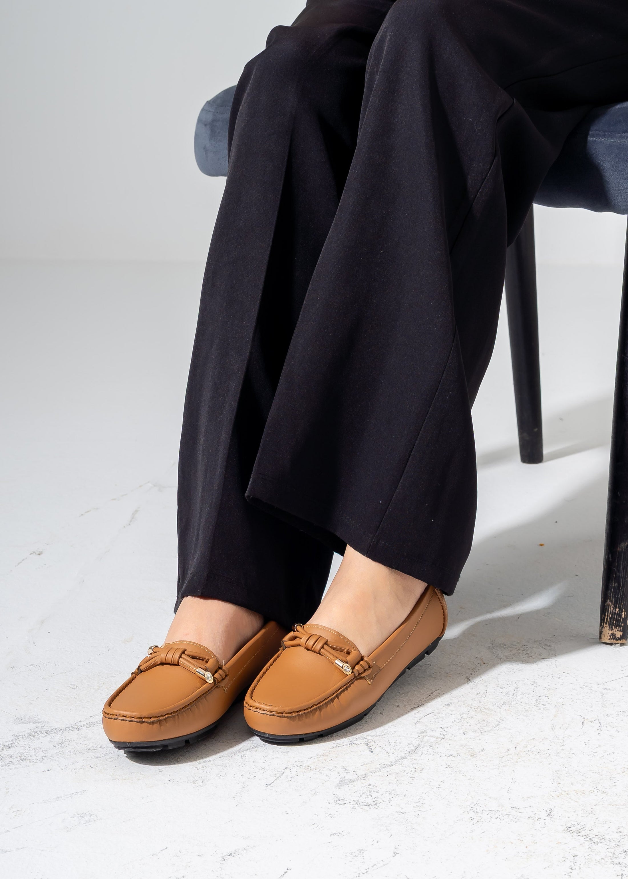 Bow Detail Flats -camel