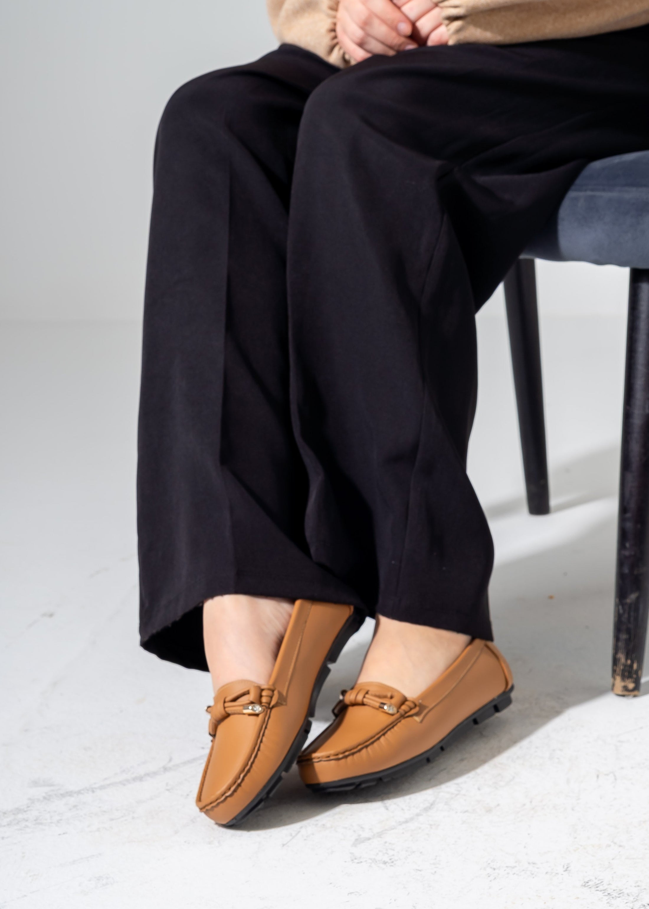 Bow Detail Flats -camel