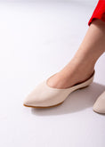 Load image into Gallery viewer, Toe Slip-On Flat-beige
