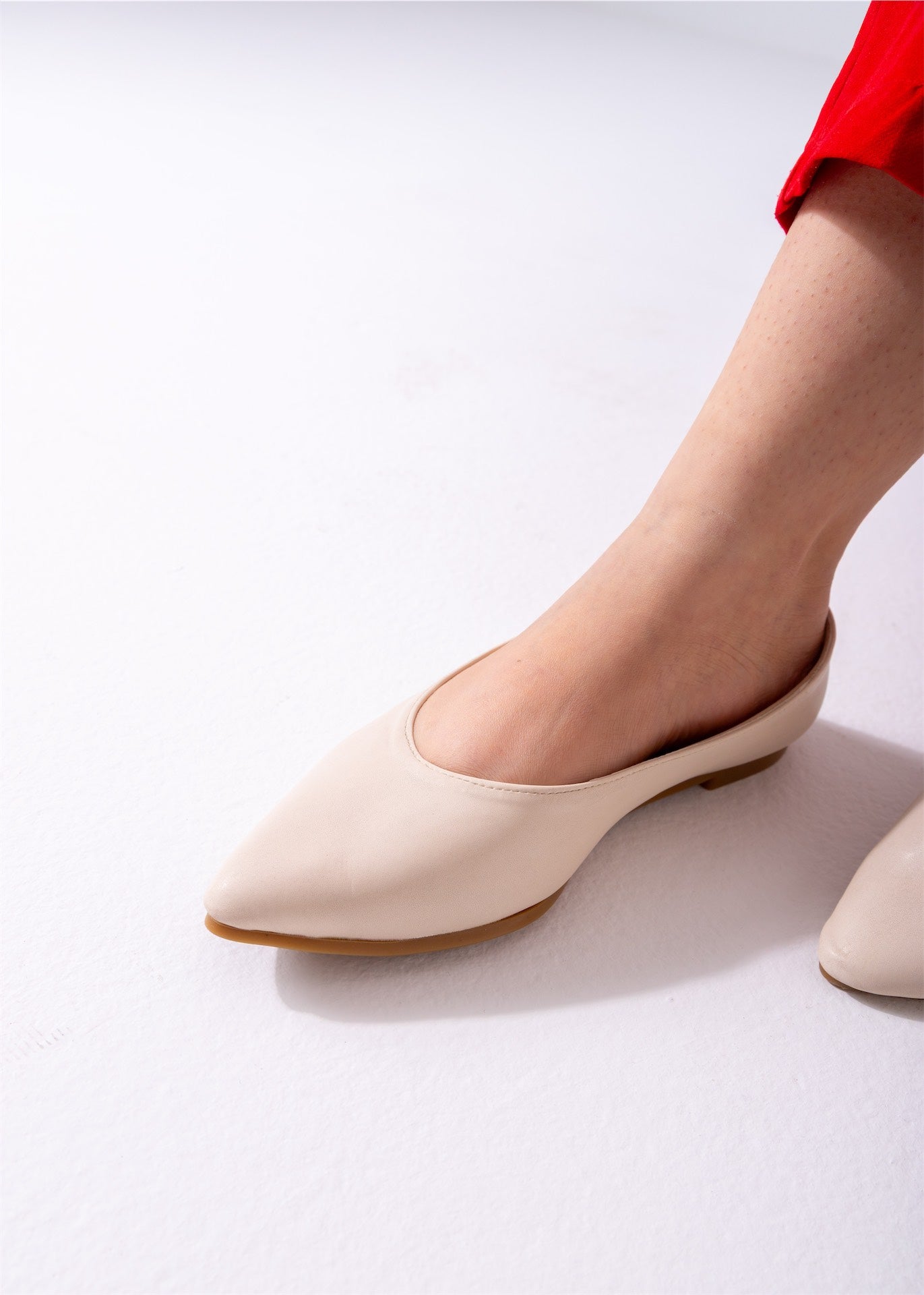 Toe Slip-On Flat-beige