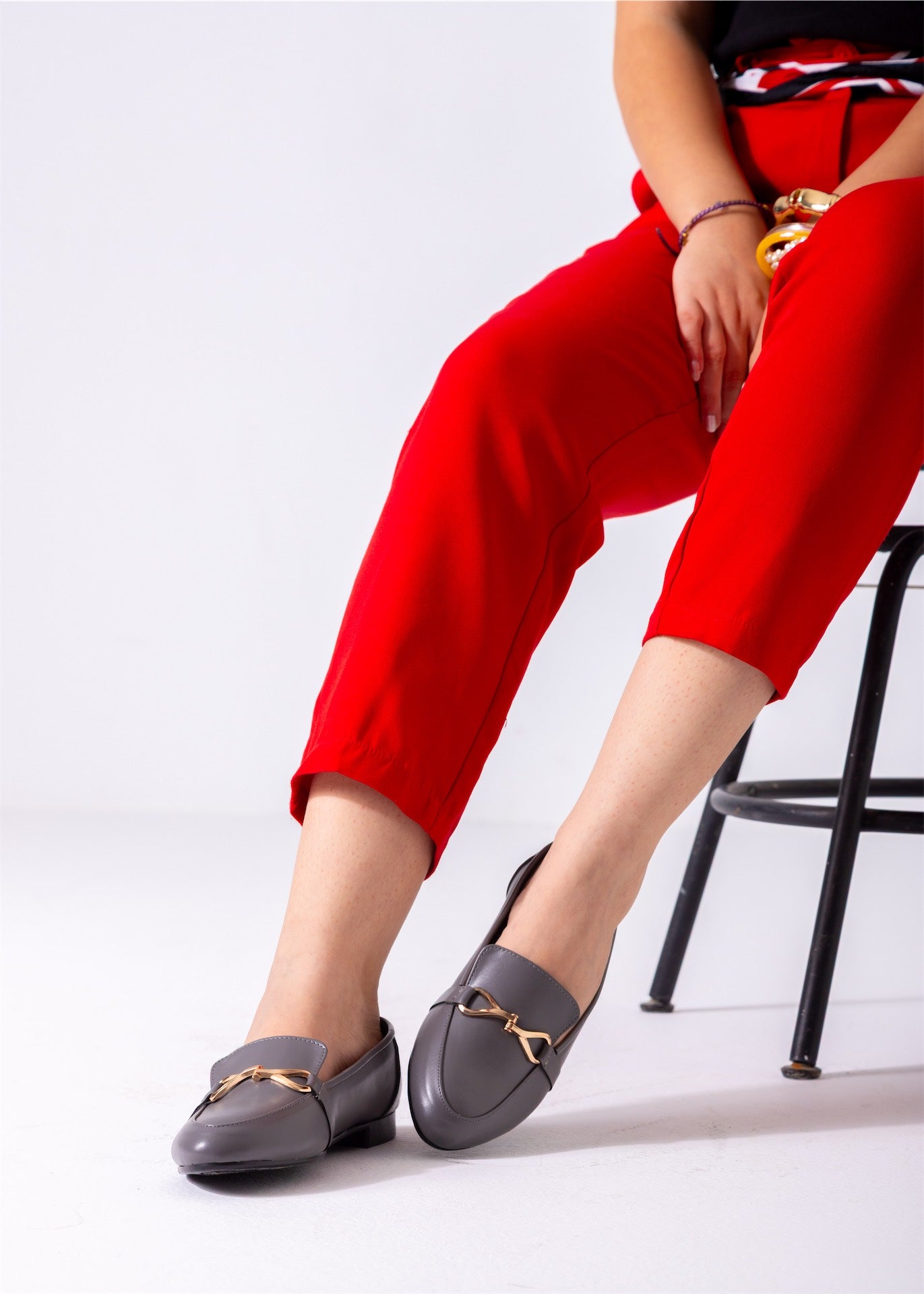 Ornamental Strap Flat-gary