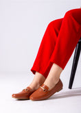 Load image into Gallery viewer, Classic Buckle Flats-camel
