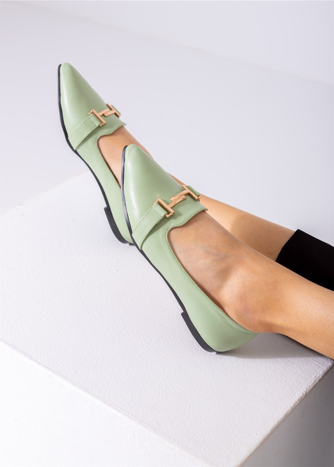 The Audrey Buckle Flat-mint green