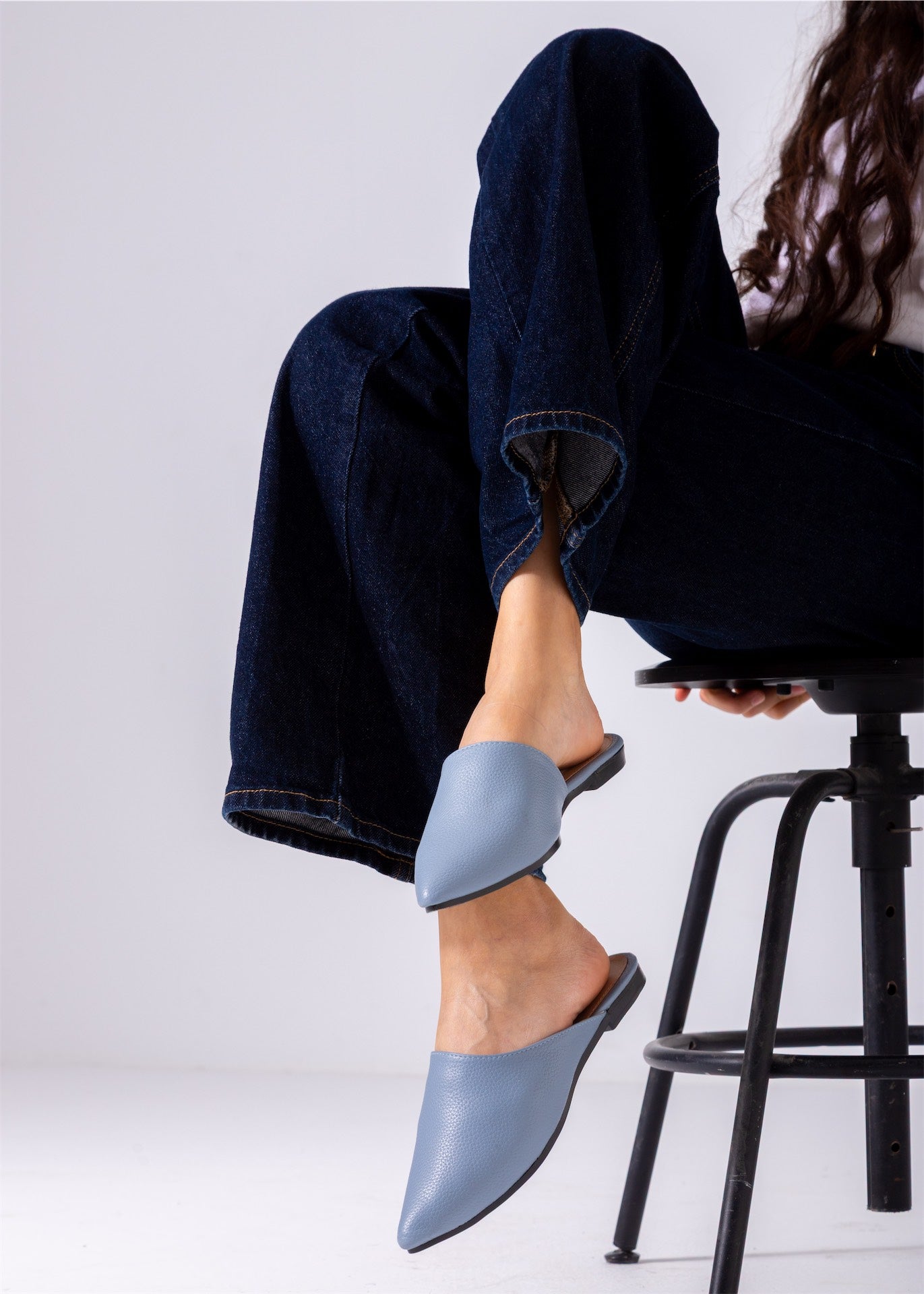 The Luna Mule-blue