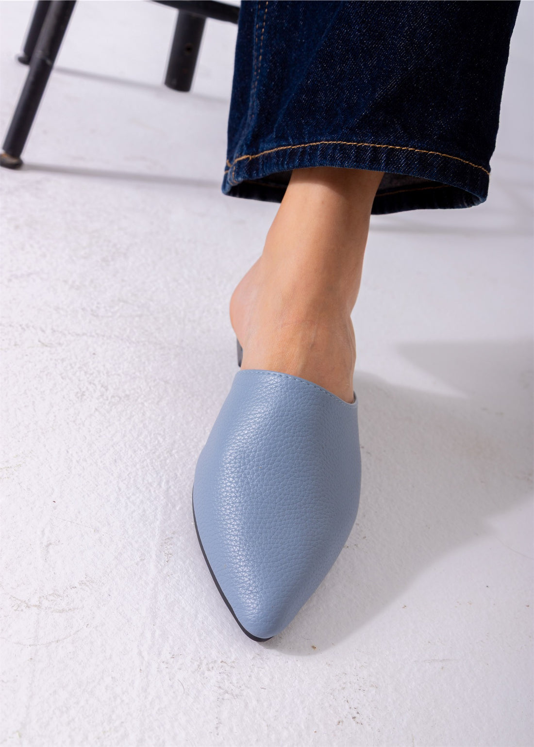 The Luna Mule-blue