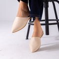 Load image into Gallery viewer, The Luna Mule-beige
