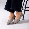 Load image into Gallery viewer, The Aria Knit Flat-gray
