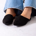 Load image into Gallery viewer, Pointed Toe Suede Mules-black
