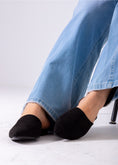 Load image into Gallery viewer, Pointed Toe Suede Mules-black
