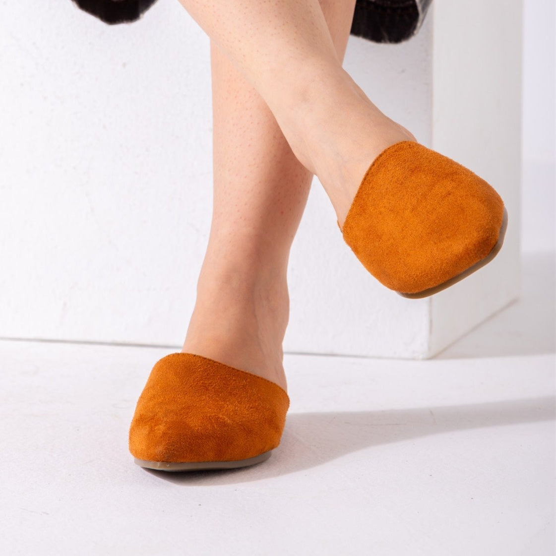 Pointed Toe Suede Mules-camel