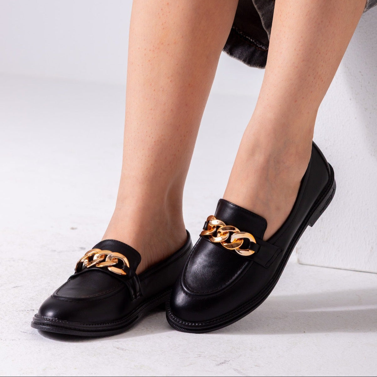 Chunky Chain Loafers-black