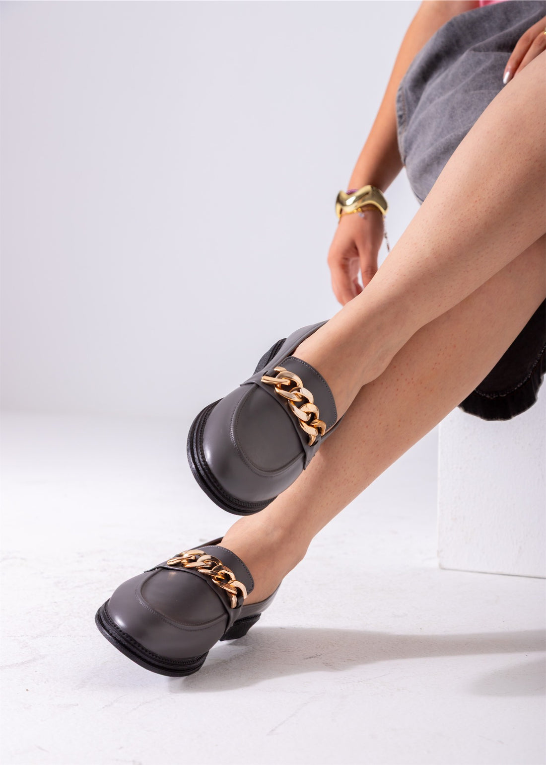 Chunky Chain Loafers-gray