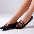 Load image into Gallery viewer, The Leopard Print Flat-black

