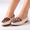 Load image into Gallery viewer, The Leopard Print Flat-beige
