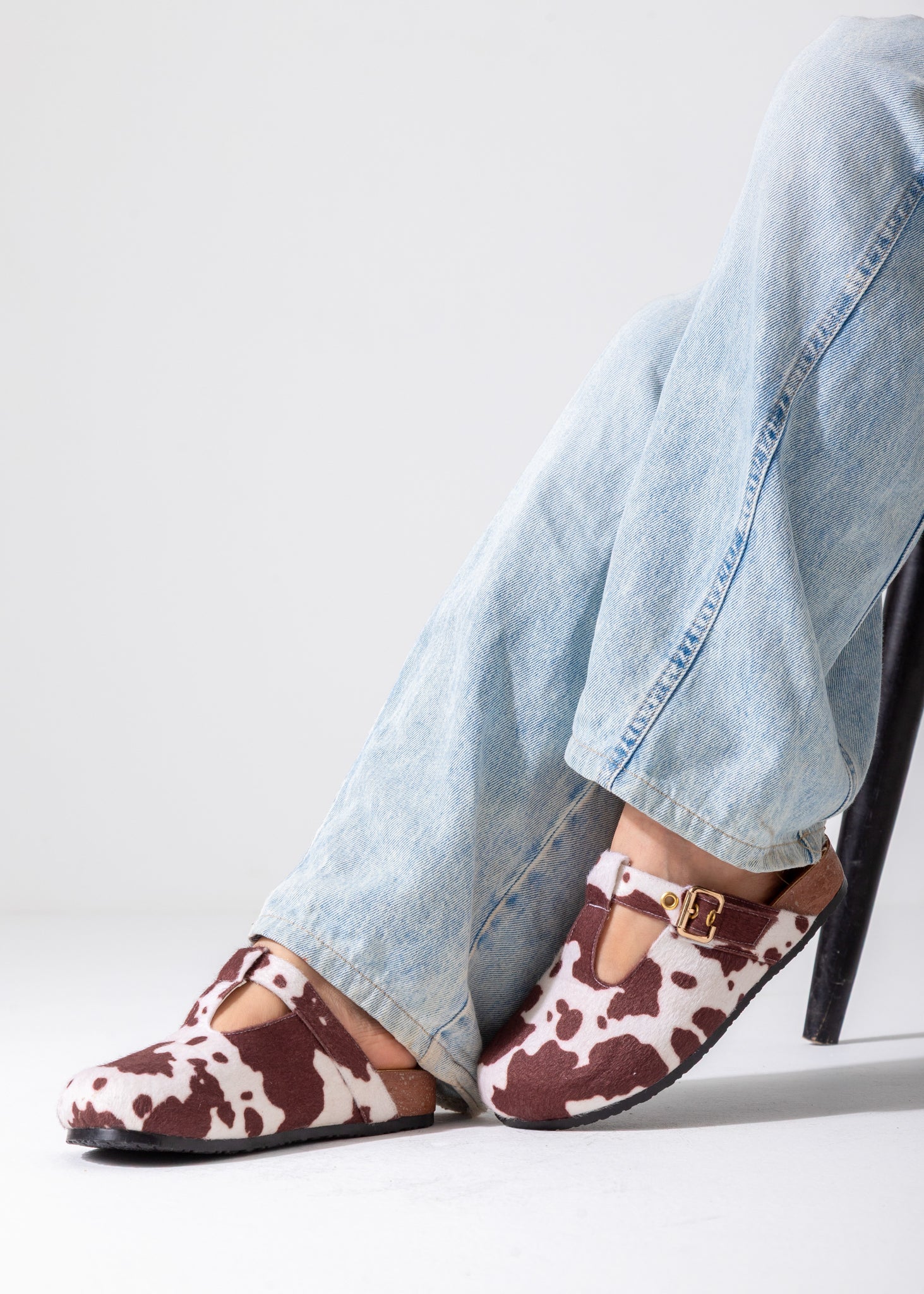 Animal Print Buckle Clogs-brown