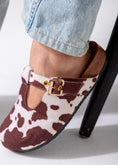 Load image into Gallery viewer, Animal Print Buckle Clogs-brown
