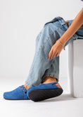 Load image into Gallery viewer, The Slingback Clog-blue
