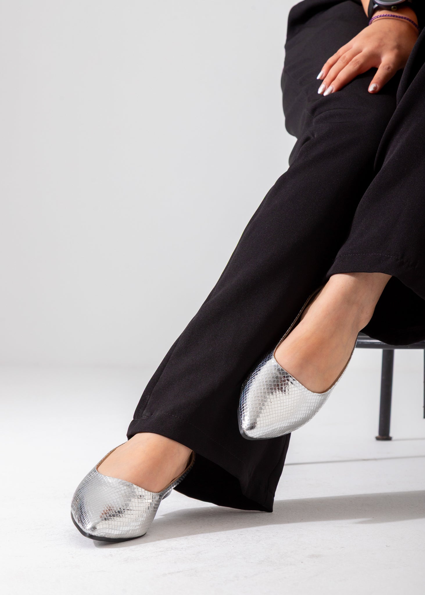 The Cobra Sling Flat-silver
