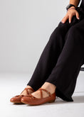 Load image into Gallery viewer, The Ballerina Flat-camel
