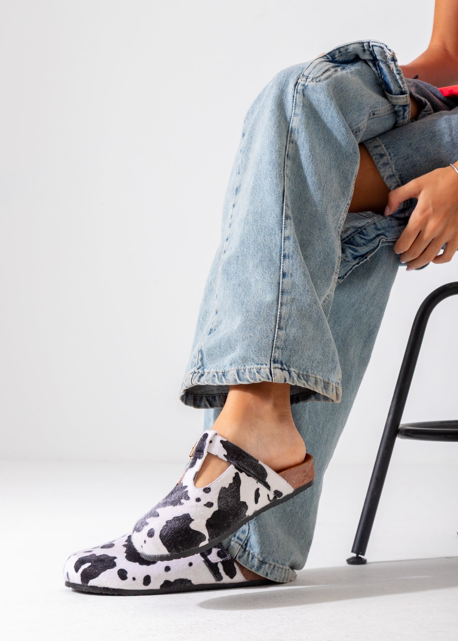 Animal Print Buckle Clogs-black