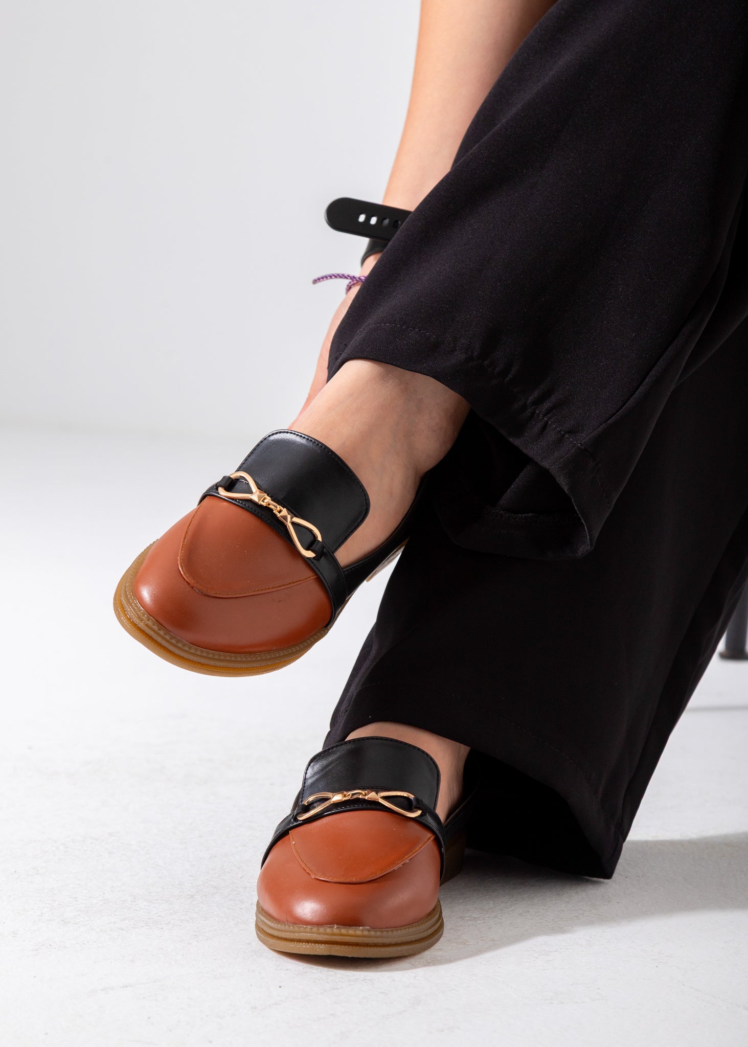 Two-Tone Horsebit Flat-camel