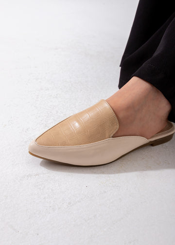 Croc-Embossed Pointed Mule-beige