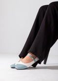 Load image into Gallery viewer, Two-Tone Strappy Flat-blue
