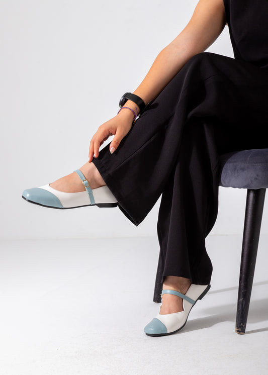 Two-Tone Strappy Flat-blue