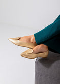 Load image into Gallery viewer, Metallic Pebble Flat-gold
