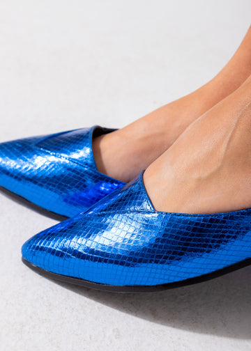 Shimmering Metallic Flat-blue