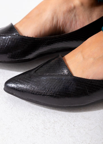Shimmering Metallic Flat-black