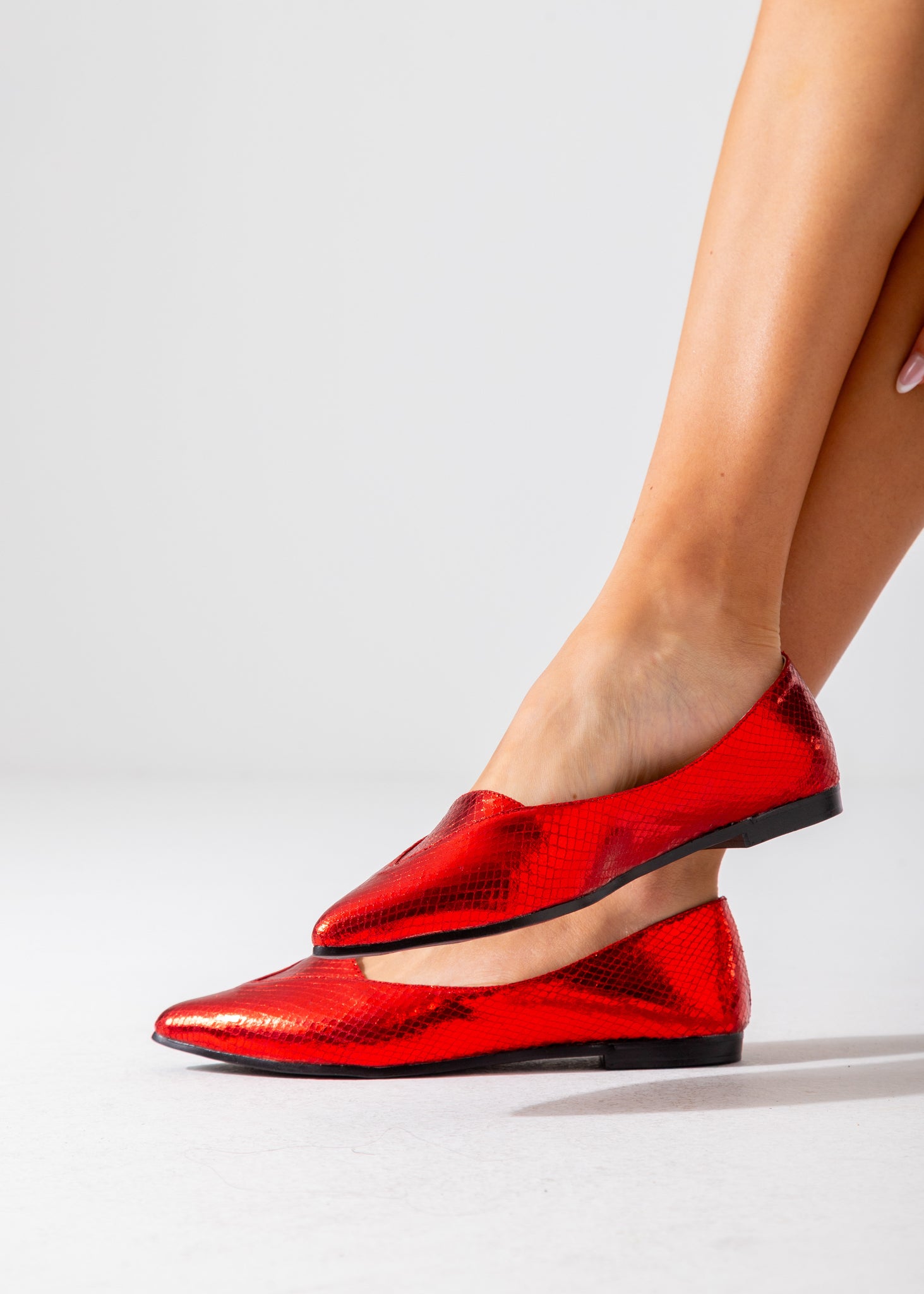 Shimmering Metallic Flat-red