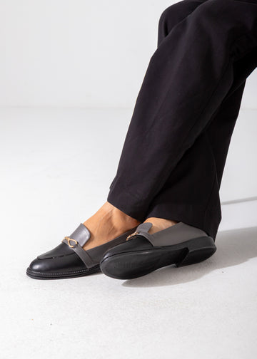Two-Tone Horsebit Flat-gray