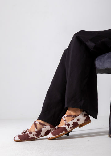 The Daisy-Dot Flat- brown