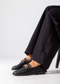 Load image into Gallery viewer, Grain-Textured Loafer-black
