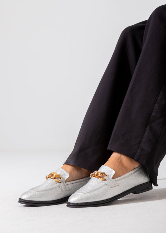 Grain-Textured Loafer-silver